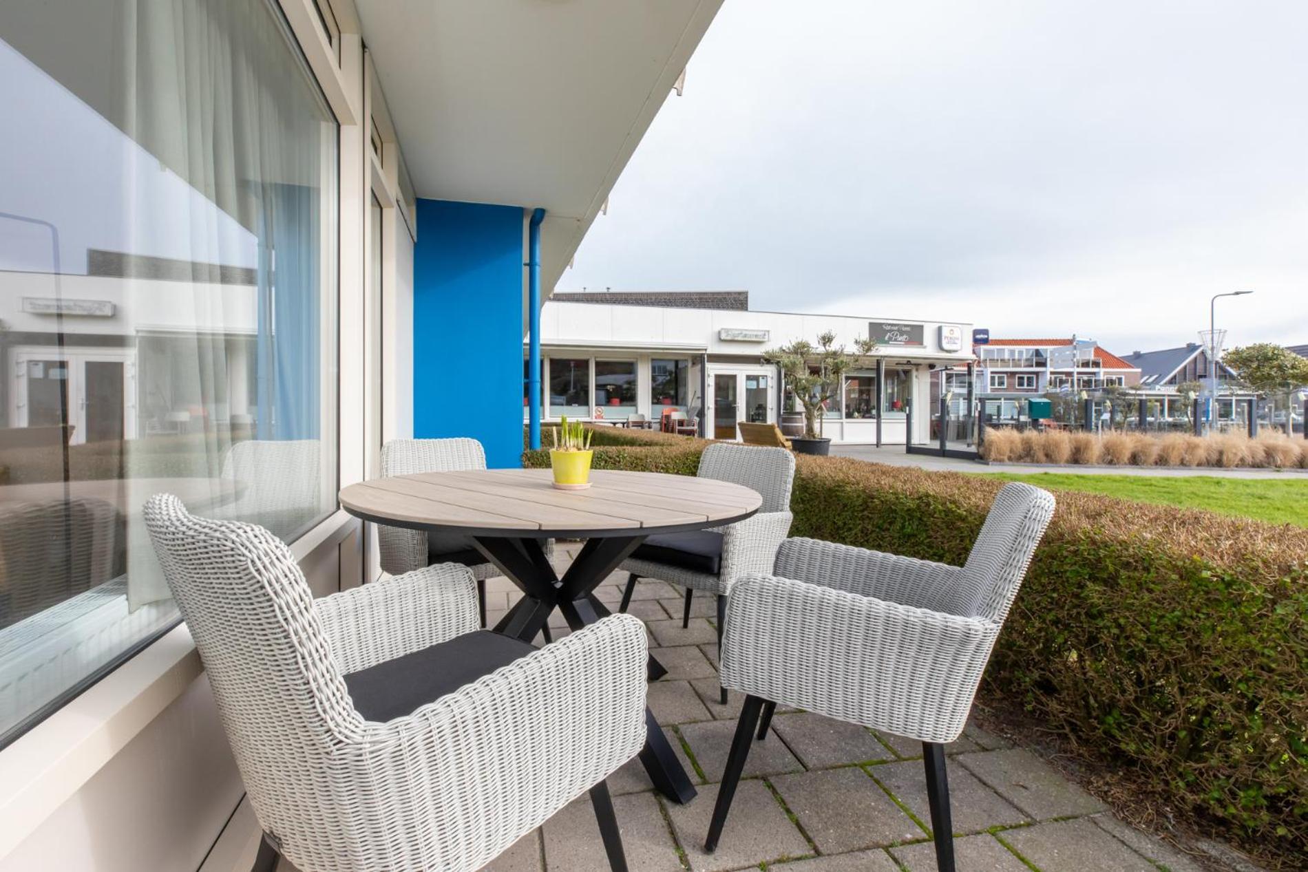 Welcome In - Appartementen Kurhaus - Nieuwstraat 1 Zoutelande, Nabij Strand, Terras, Sauna Exterior photo