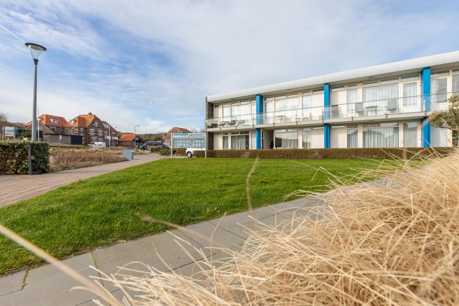 Welcome In - Appartementen Kurhaus - Nieuwstraat 1 Zoutelande, Nabij Strand, Terras, Sauna Exterior photo